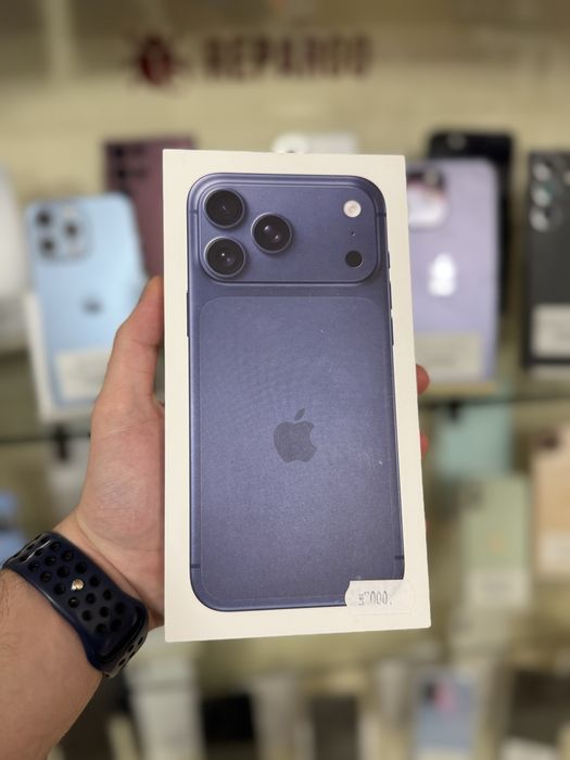 Apple iPhone 17 Pro Max - 256gb - deep blue - sigilat