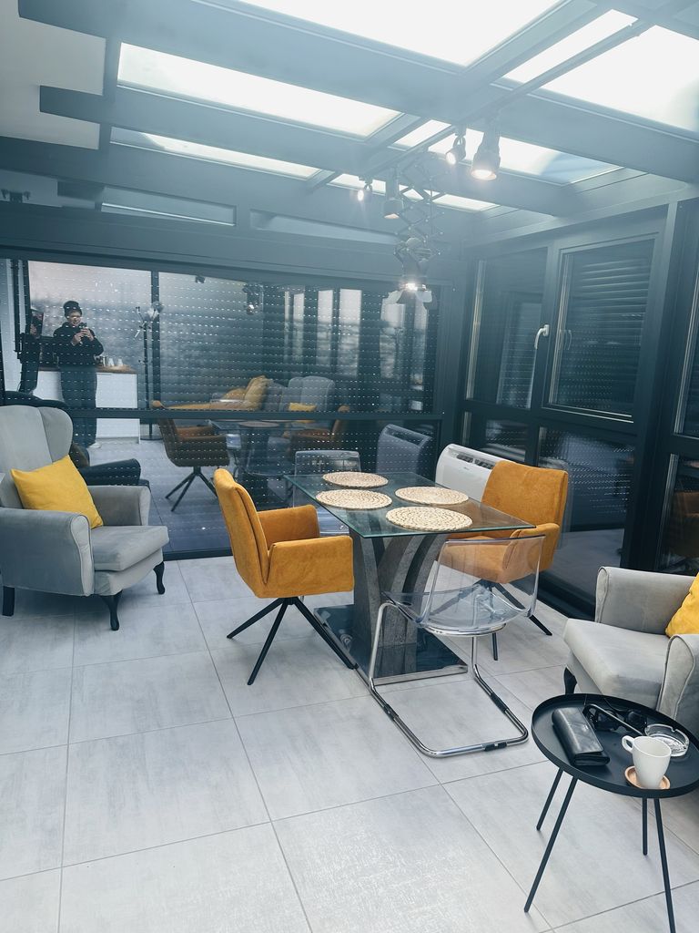 Дава се под наем Тристаен апартамент в Варна, Бриз - 85 кв.м за 1000 € - Снимка #12