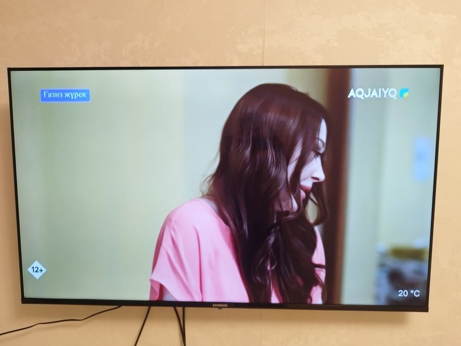 Продам телевизор смарт Самсунг