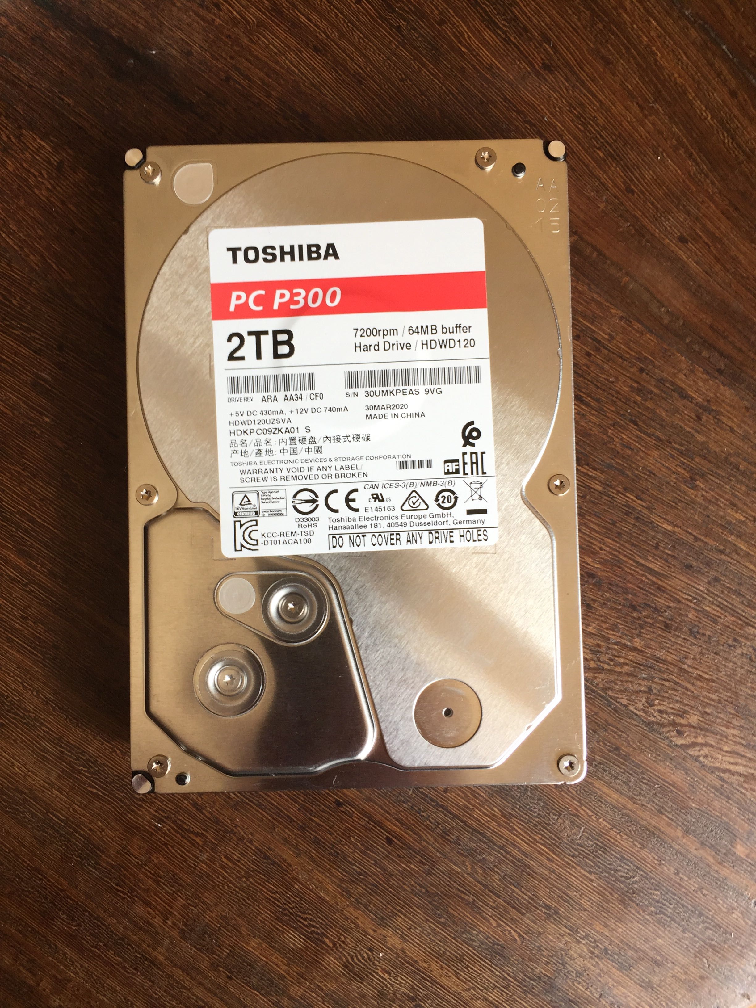Твърд диск Toshiba P300 - 2TB, 7200rpm, 3.5-инчов