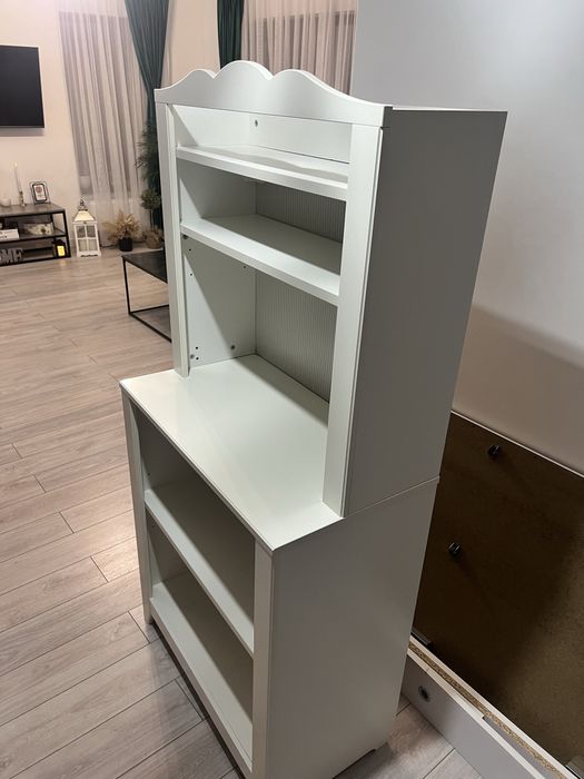 Masa de infasat/etajera/mini biblioteca
