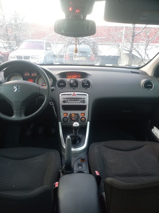 Peugeot 308 1.6 hdi 7 locuri panoramic