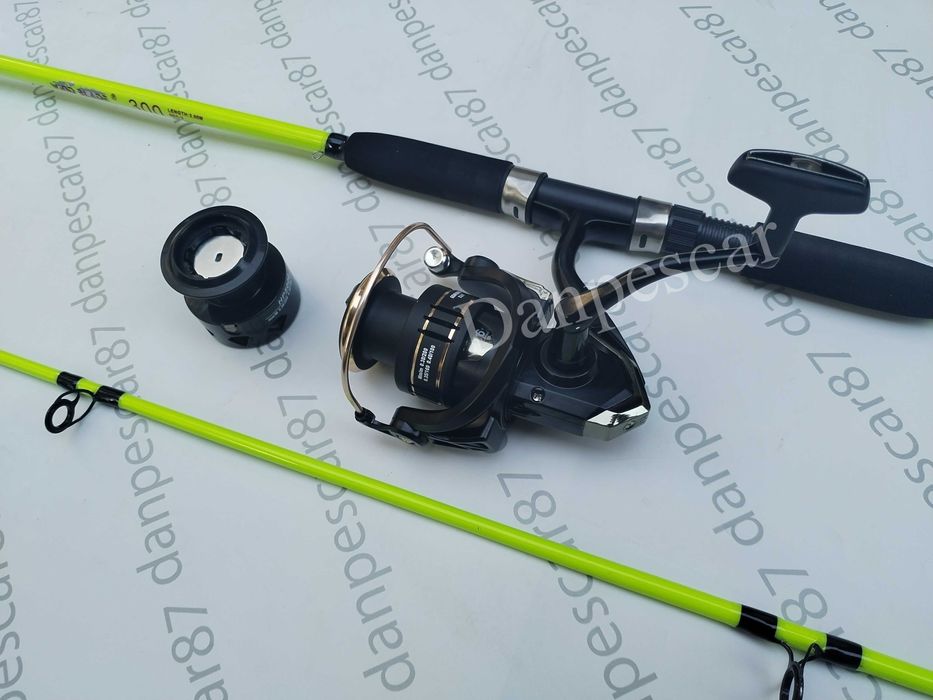 SET 4 Lansete WB fibra sticla plina 2,70m cu 4 Mulinete FL HP5000 7rul