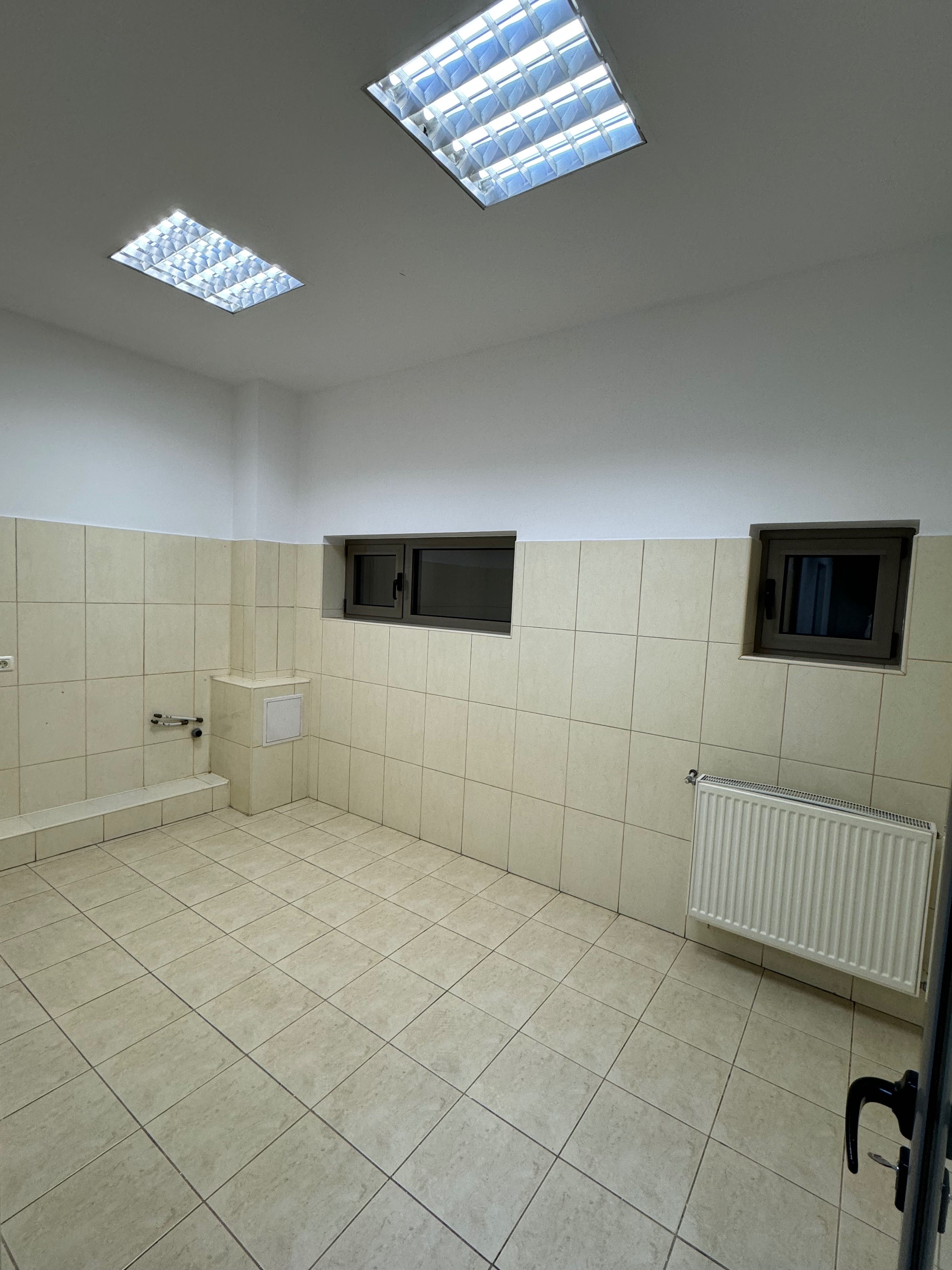Spatiu pretabil birouri,cabinet medical,5 min metrou,soseaua Berceni