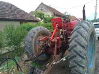 Tractor Universal U650