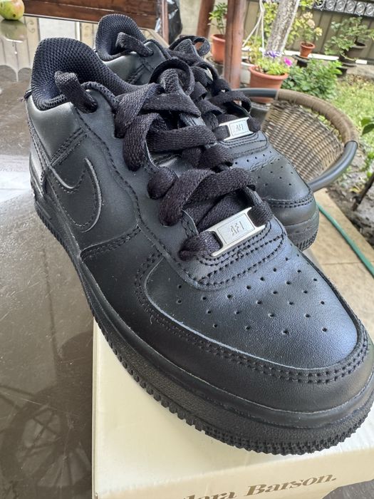 Vand adidasi Nike Air Foce