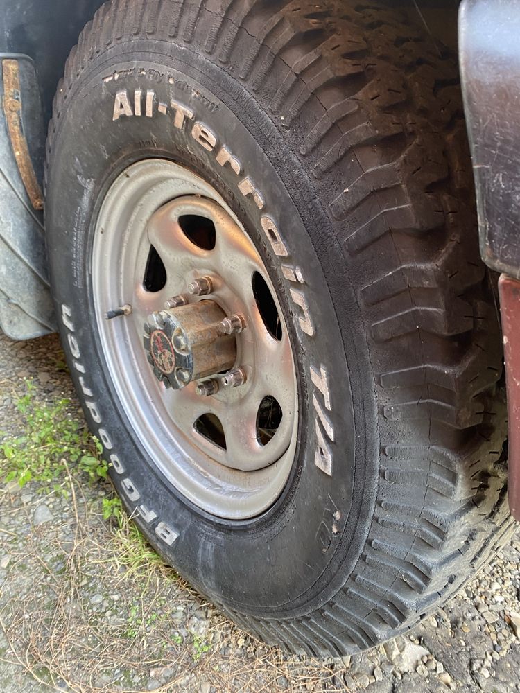 Anvelope 4x4 iarna 235/60R17