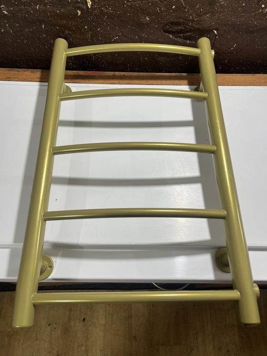 Продам полотенцесушитель  (змеевик)