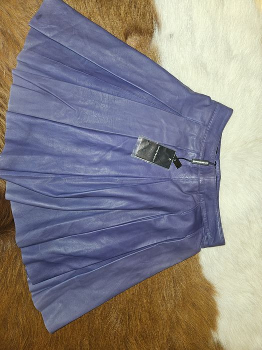 Vand  fusta Emporio Armani  piele naturala fina mov 38