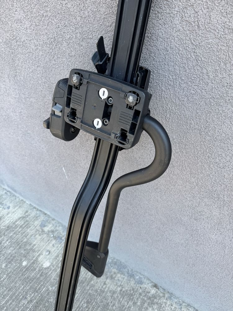 Багажник Thule ProRide 598