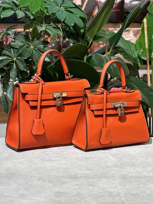 Geanta Hermes noua !!! Dimensiuni 26/21 - 22/16 !!!