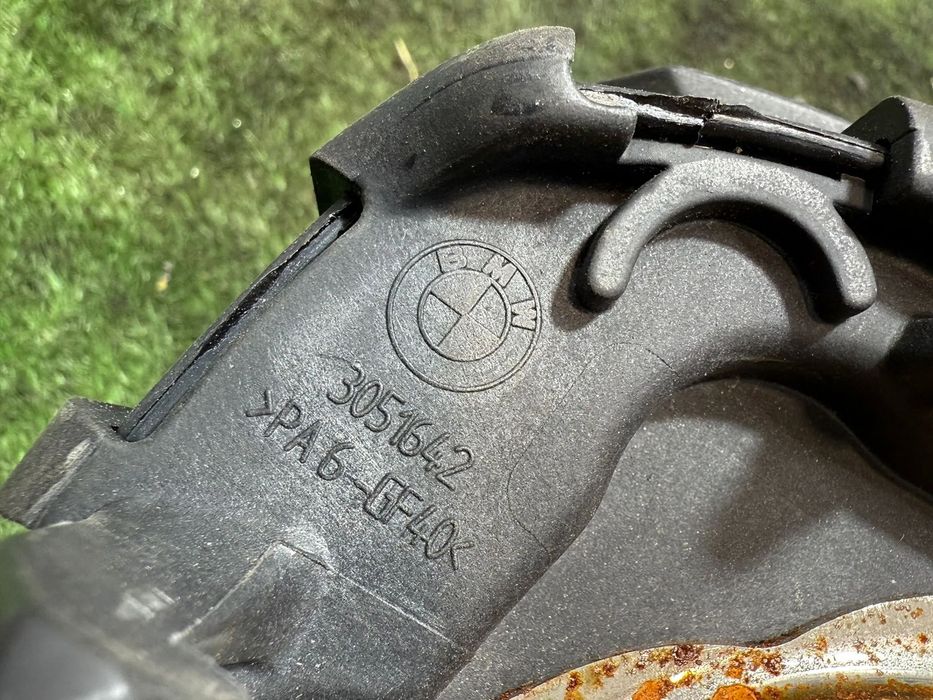 AIRBAG VOLAN BMW (E81: 39, E87: 39, E90: 40, E91: 40, E92: 39, E93: 37, F01: 1, F10: 4, F11: 1, F13: 1, X1: 4, X3 E83: 1, X5 E70: 1, X6 E71: 1) COD OEM 3051642 / 305166199001 / 33677051505W