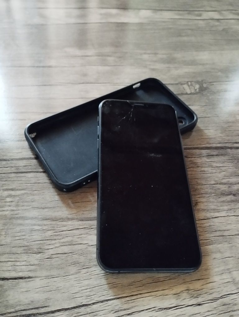 Iphone XS sotiladi