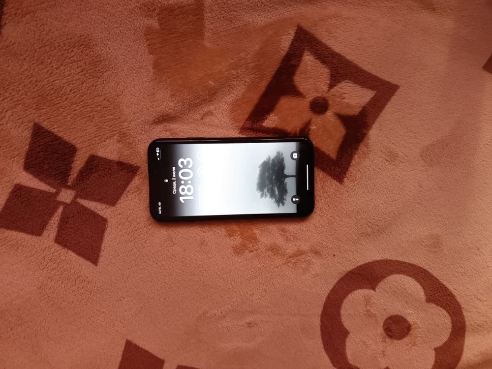 Iphone Xr, В отличном состояние