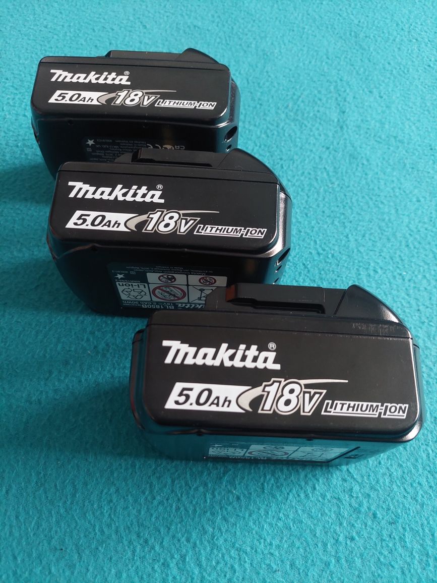 Boxa Makita Bluetooth DMR203Z, Acumulatori 3.0 si 5.0 Ah,Statie incarc