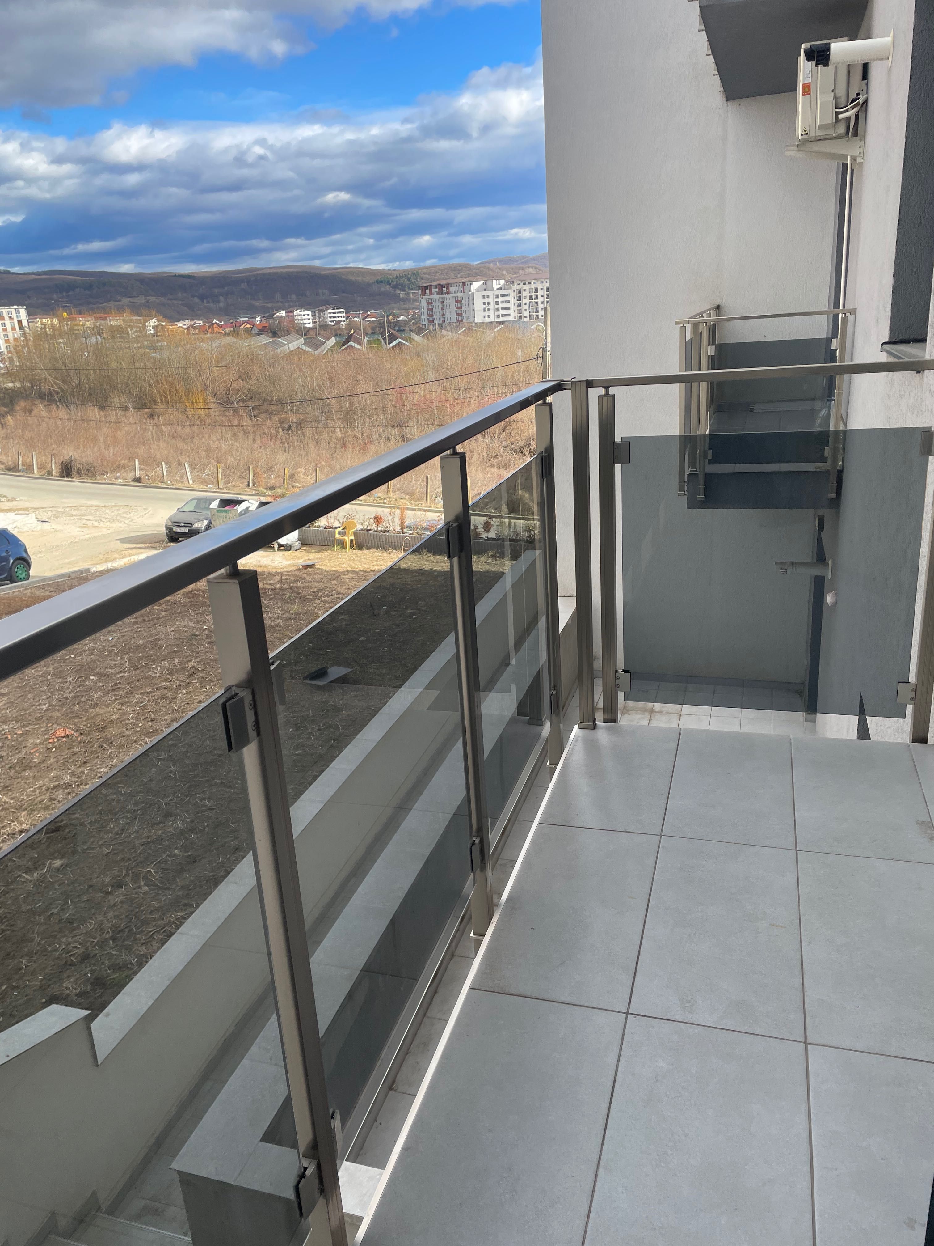 Inchiriez apartment cu 2 camere