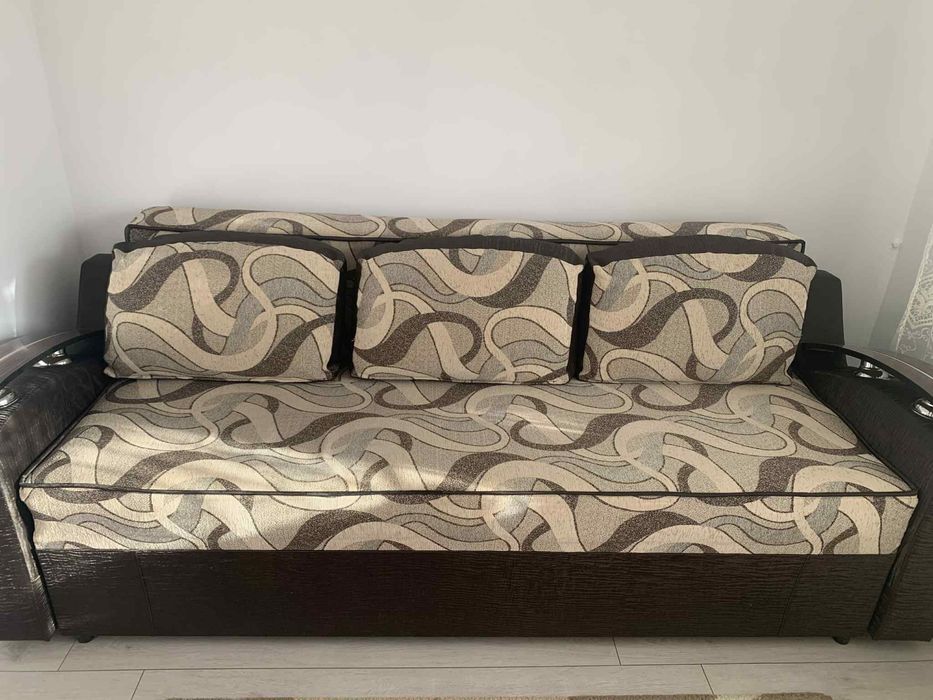 Canapea in stare excelenta