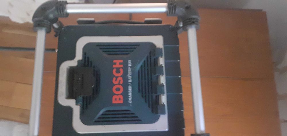 radio santier, job site radio Bosch, telecomanda, bluetooth