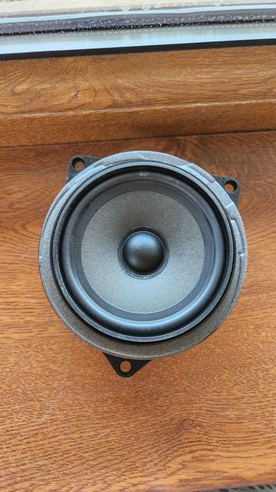 Boxa boxe difuzor difuzoare BMW E90 E91 E92 E93 E81 E82 E87 E8 X1 E84