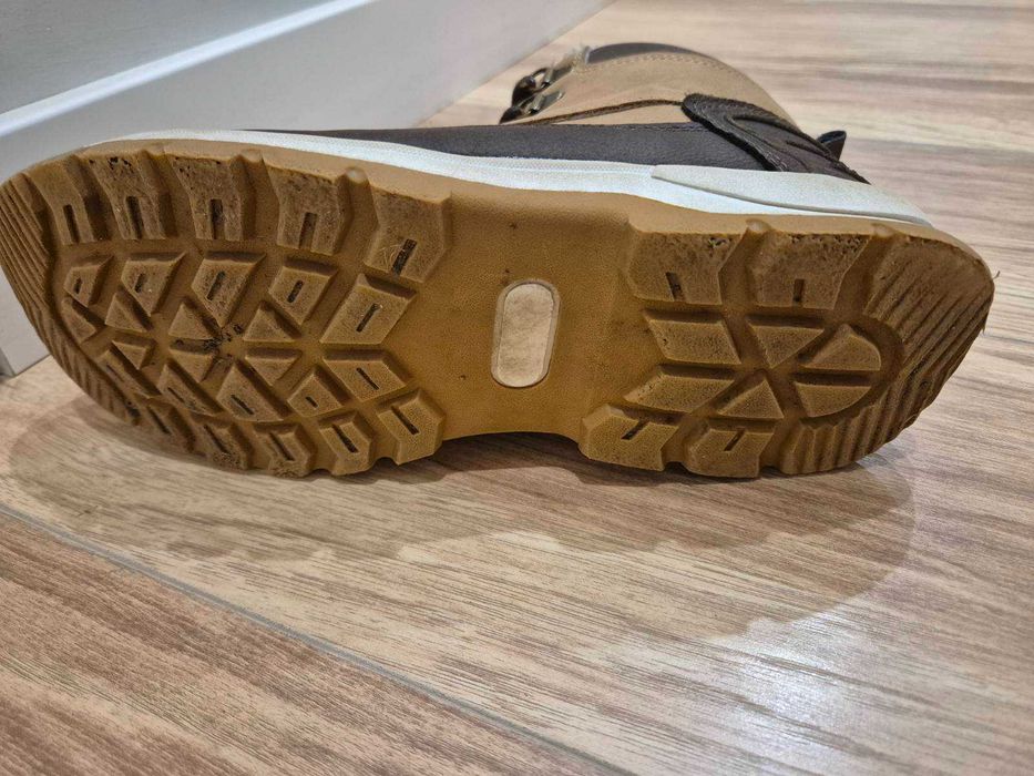 Зимни топли обувки. Номер 39