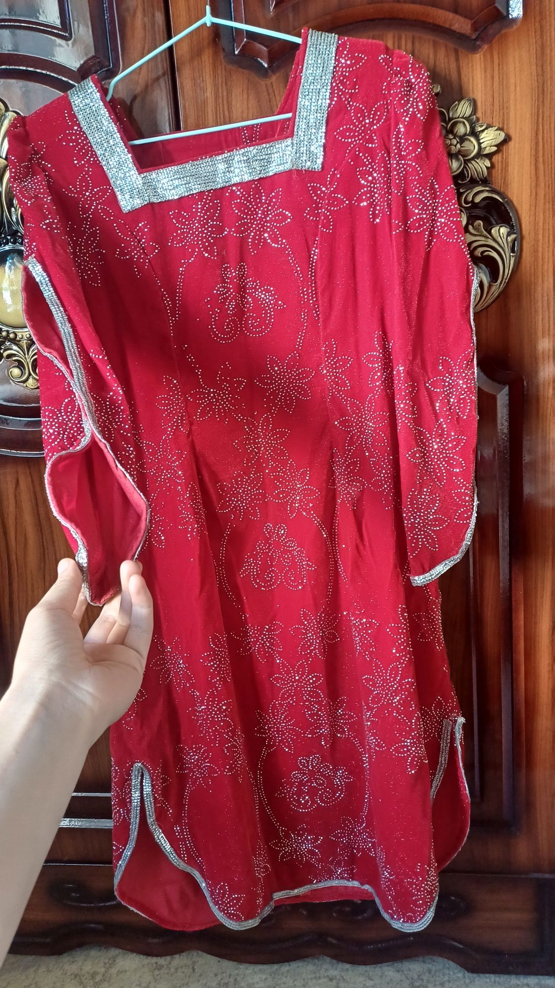 Ayollar ko‘ylagi 44