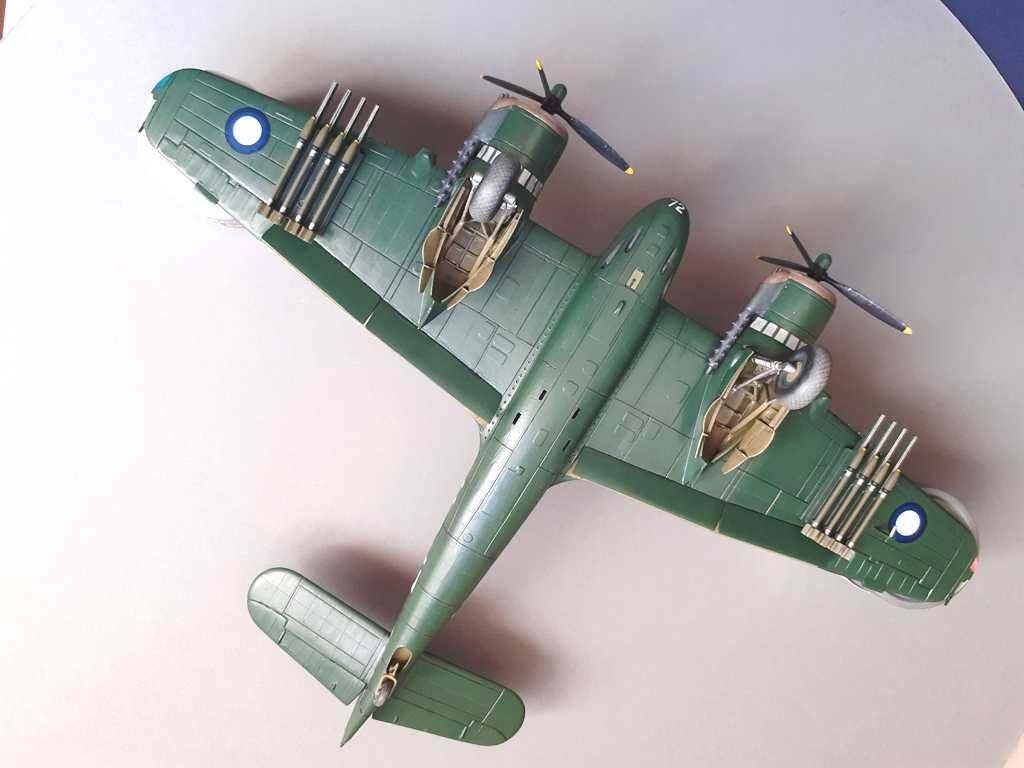 сборная модель самолёта торпедоносца Bristol Beaufighter 1/72