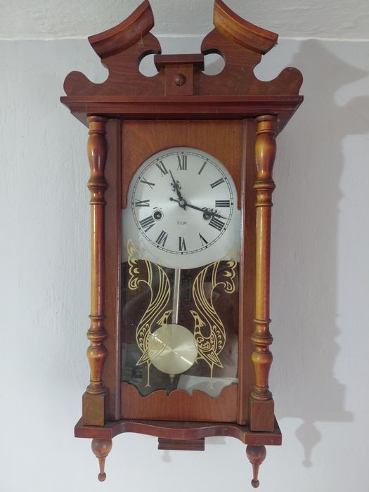 Ceas de perete cu pendul