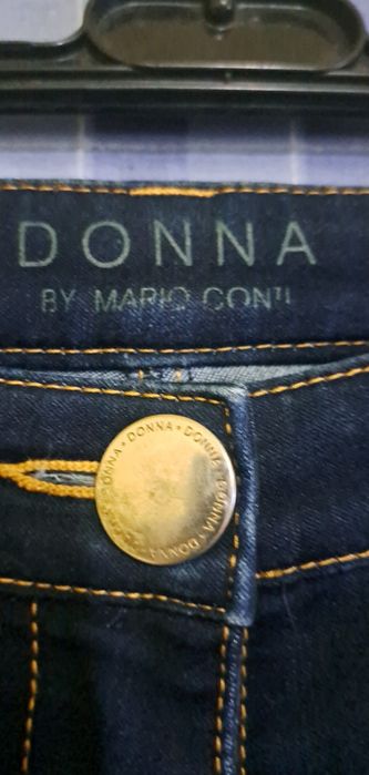 Blugi cu fermoar jos