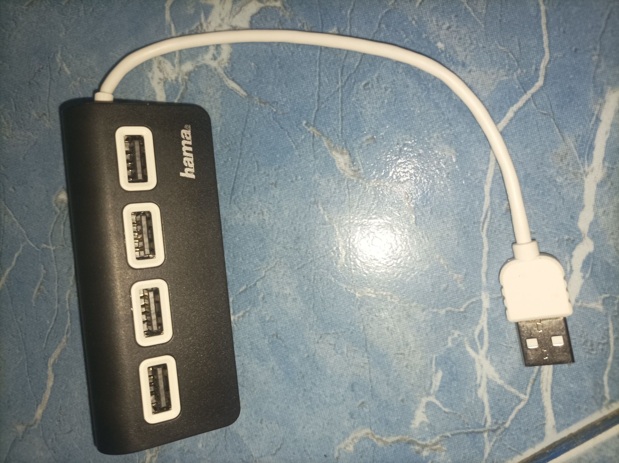Hub USB Hama 00200119, 4x USB 2.0 Tip A, Black-White