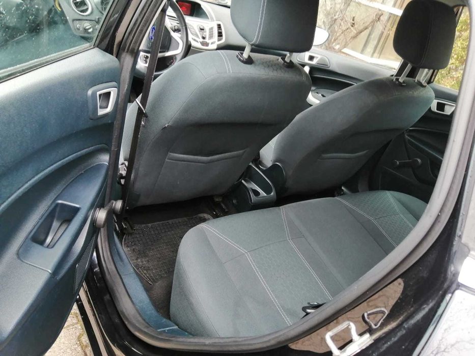 Ford fiesta titanium 2013