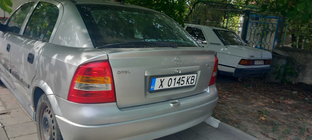 Продавам кола Опел Астра