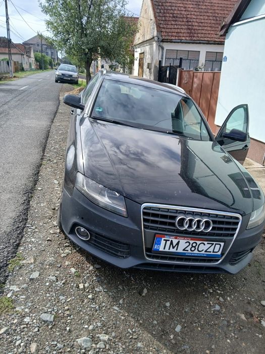 Vând Audi A4 B8 2010 euro 5