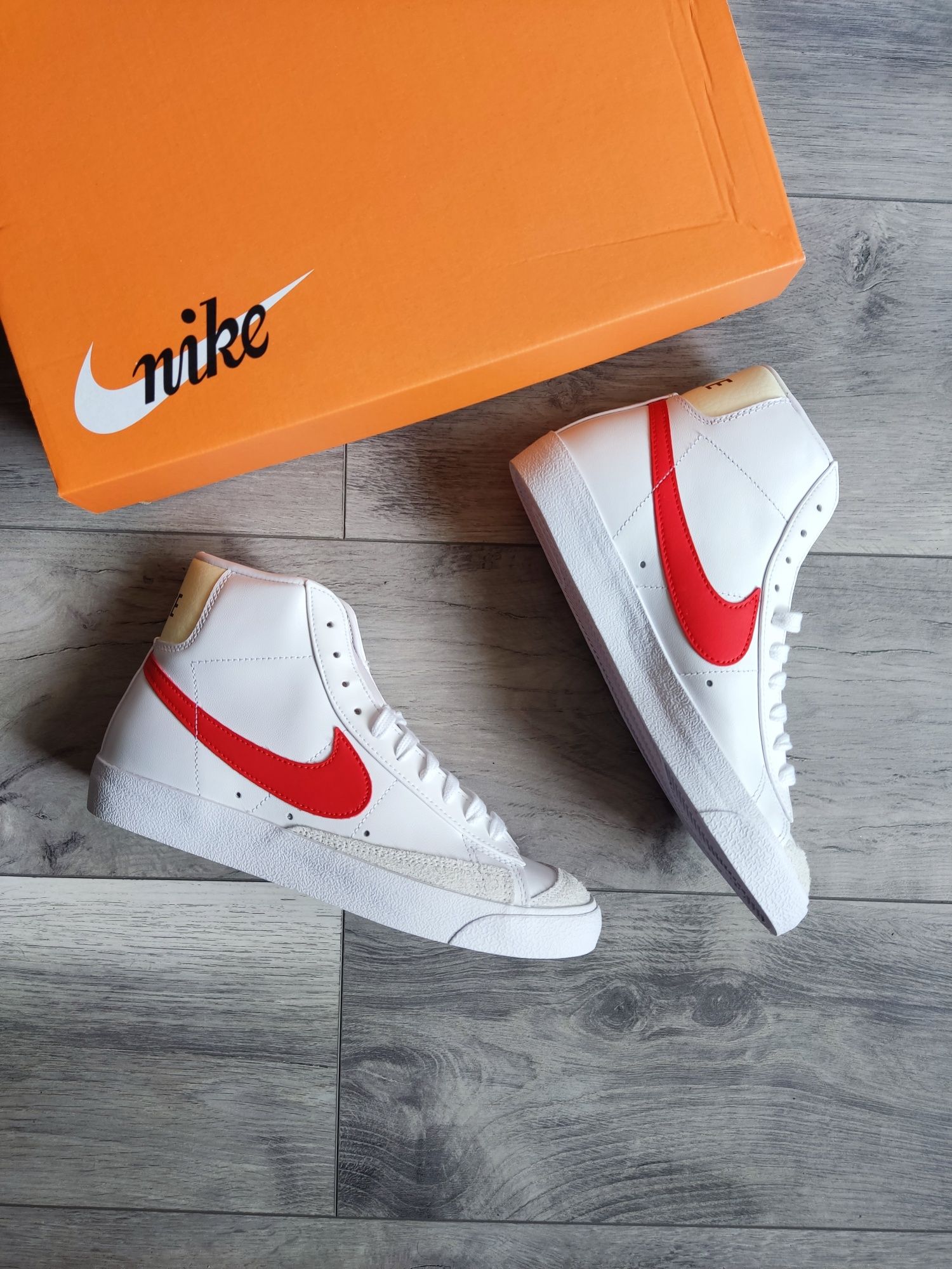 Nike Blazer Mid '77