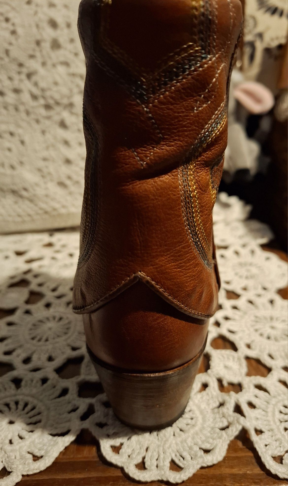 Cizmulițe western Sendra, ciocate handmade