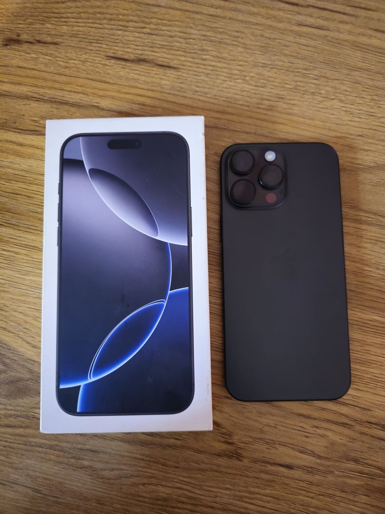 iPhone 16 Pro Max Black Titanium 256 GB LLA E SIM