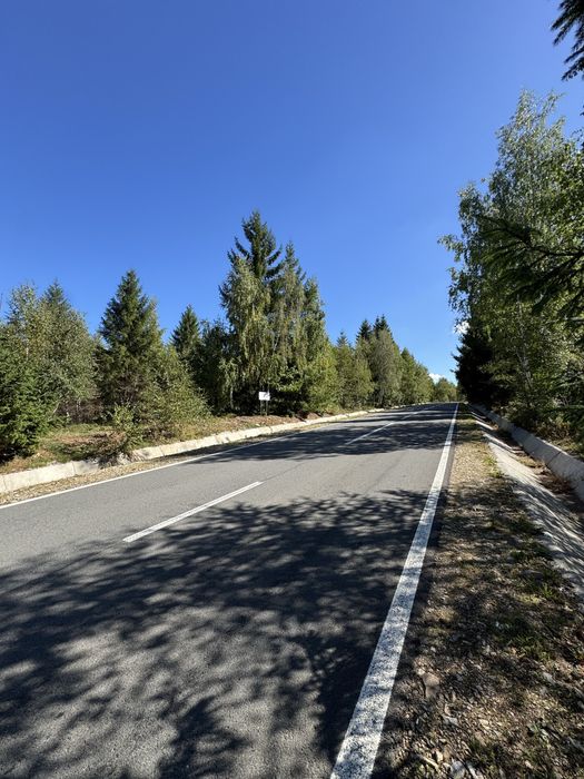 Teren intravilan de vânzare – Dealu Negru, zonă de munte