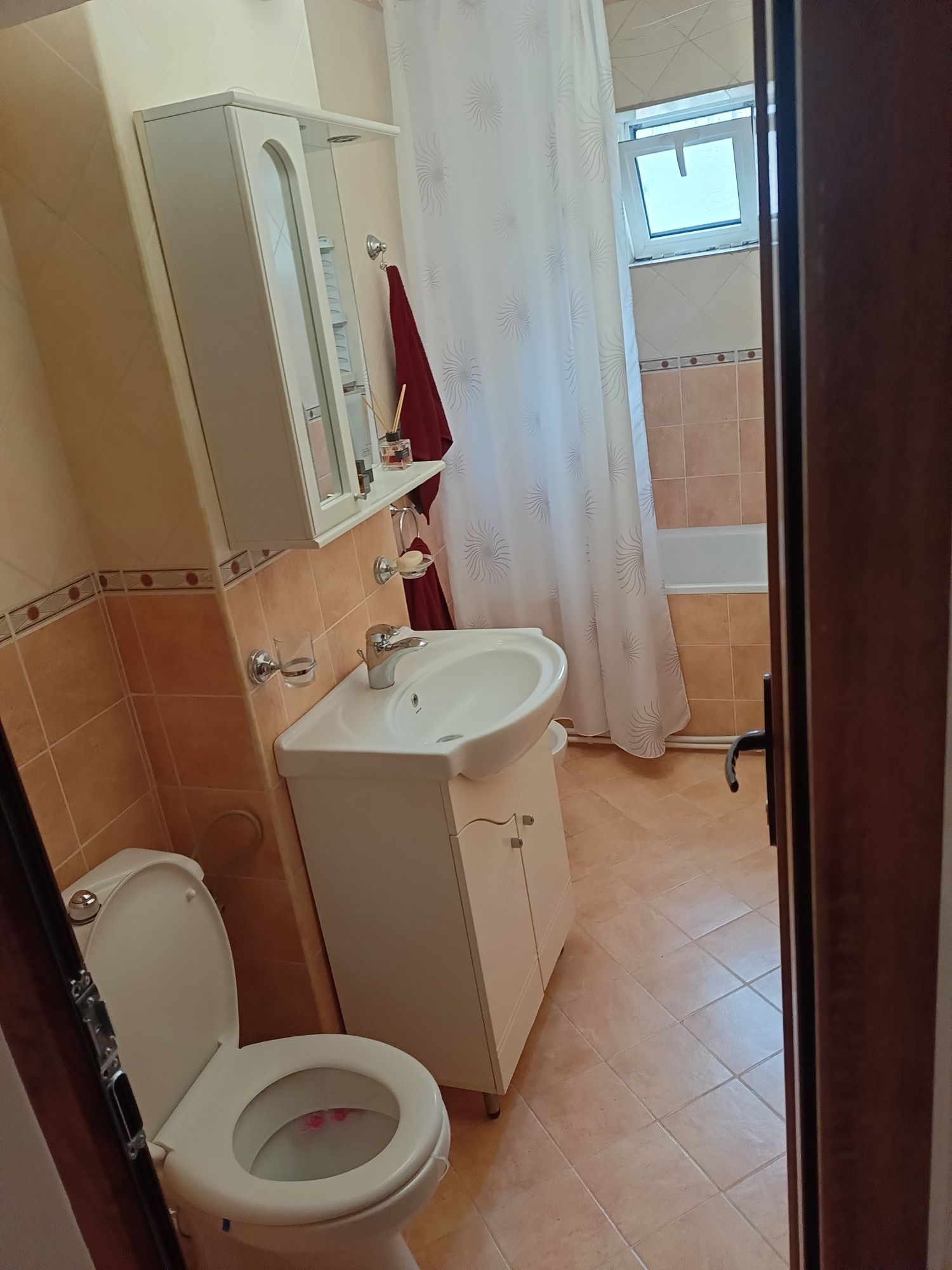 vând apartament confort 1
