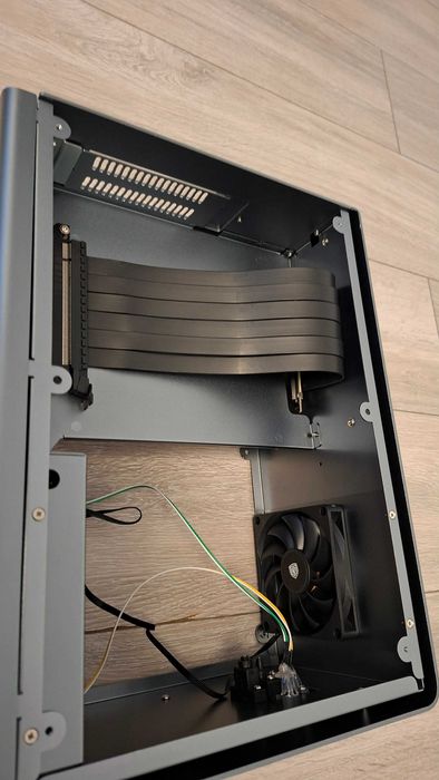 Carcasa Kolink Rocket v2 Mini-ITX