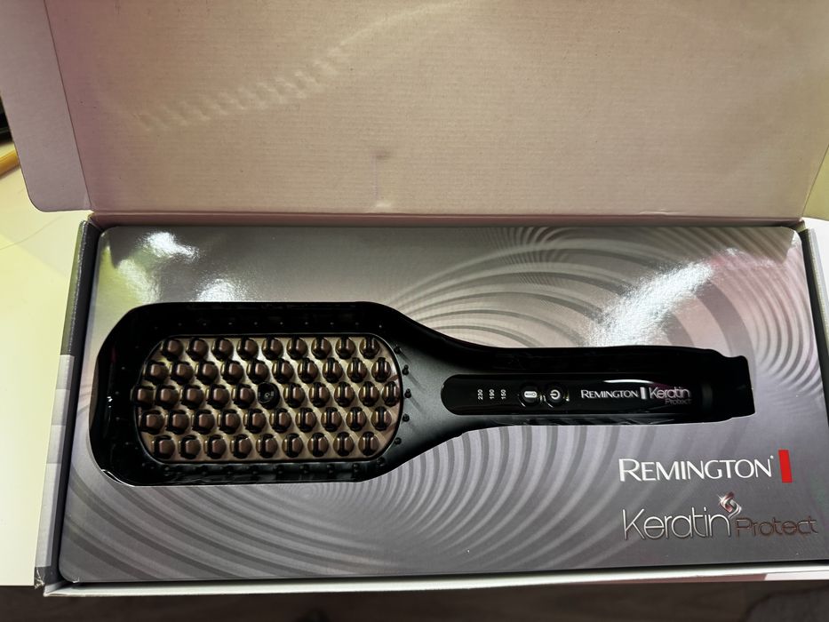 Четка за изправяне на коса Remington