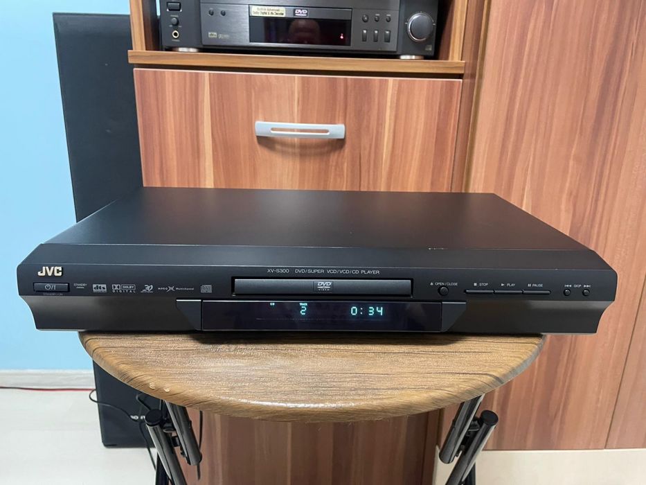 JVC XV-S300 DVD/VCD/Cd Player