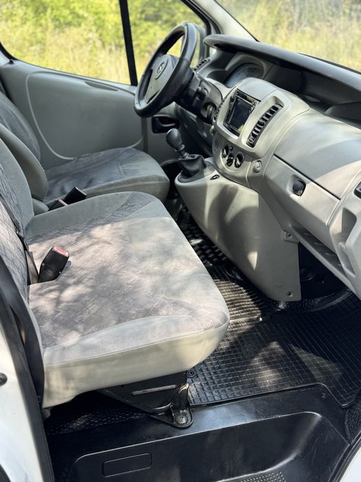 Opel Vivaro 1.9 CDTi 2006 un singur proprietar de noua.