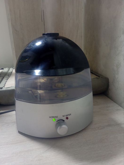 Продается увлажнитель воздуха