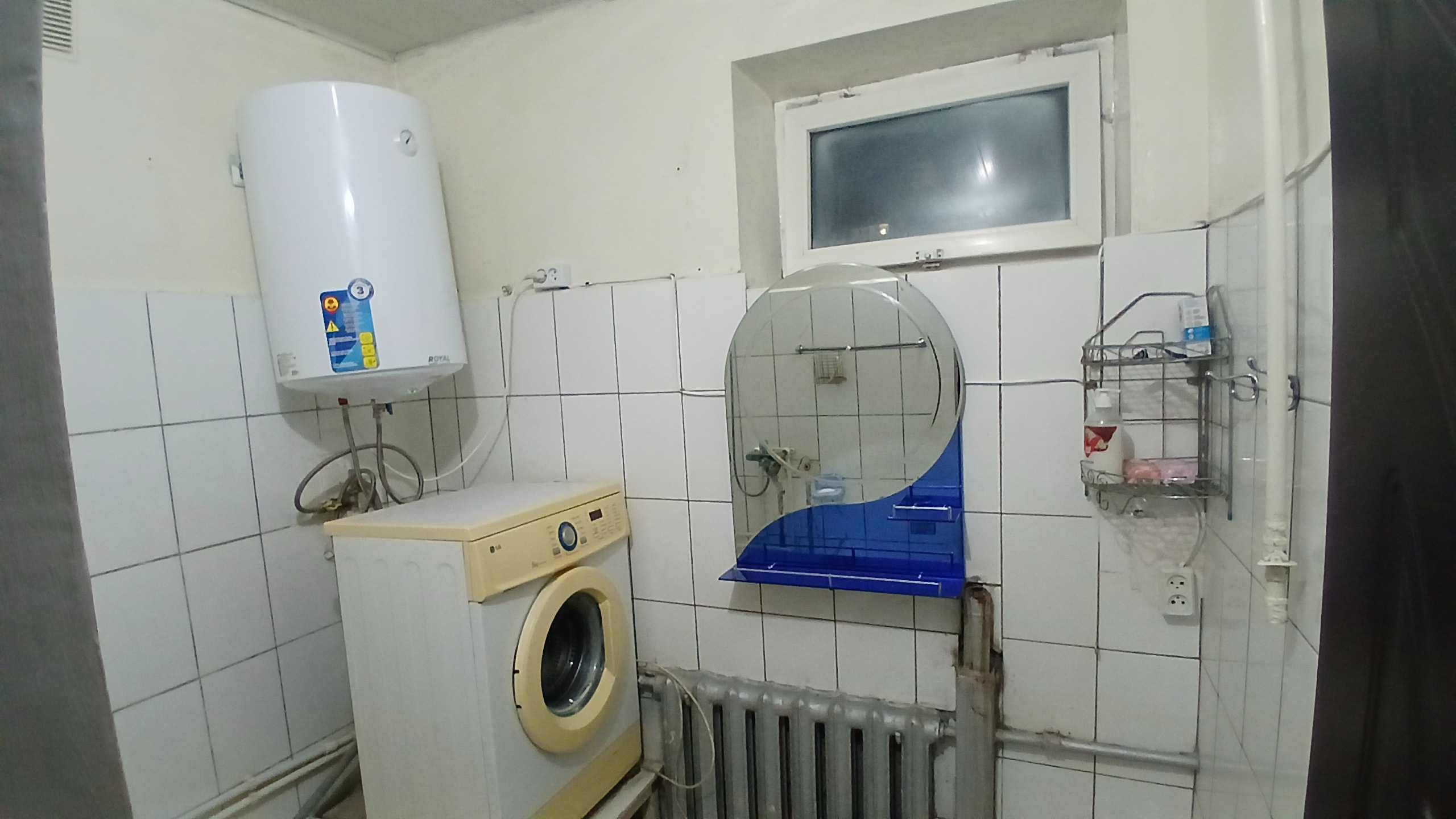 3 xonali kvartira sotiladi