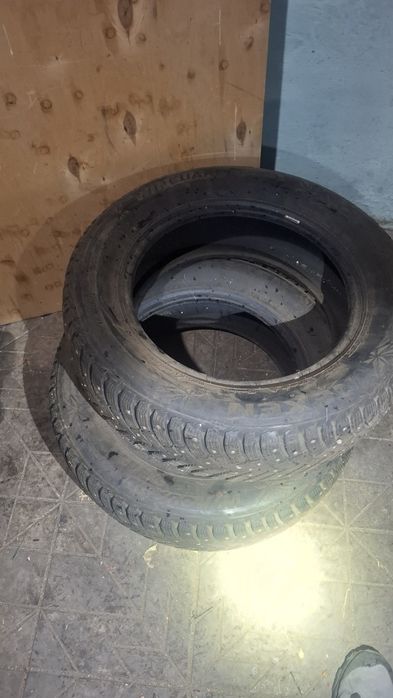 Продам очень хорошую резину на шипах