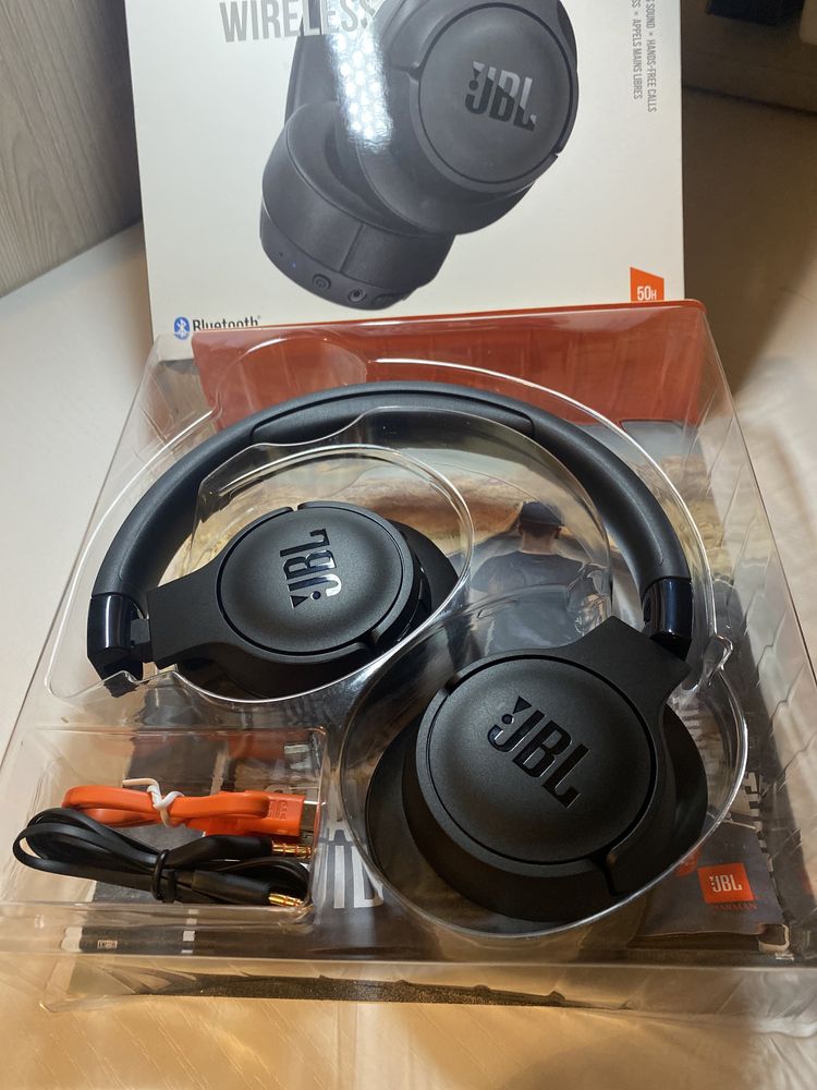 беспроводные наушники JBL 710 bt black