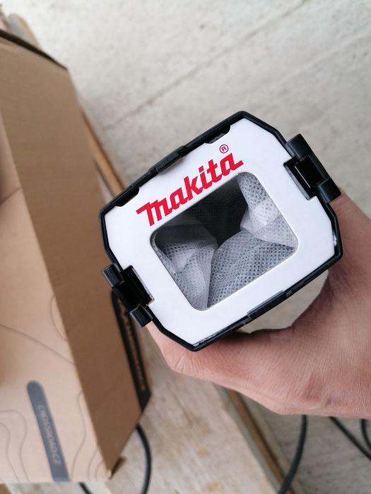 Șlefuitor makita pe fir