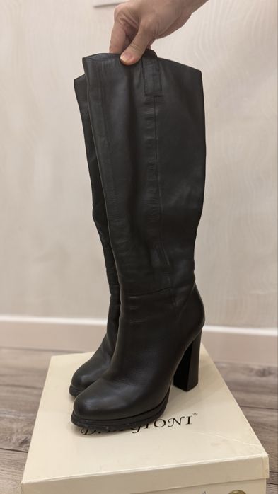 Продам зимние сапоги