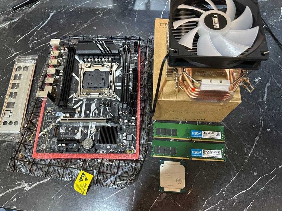 Новый игровой комплект X99+ 2690v3 + 16gb DDR4 8x2 + Куллер