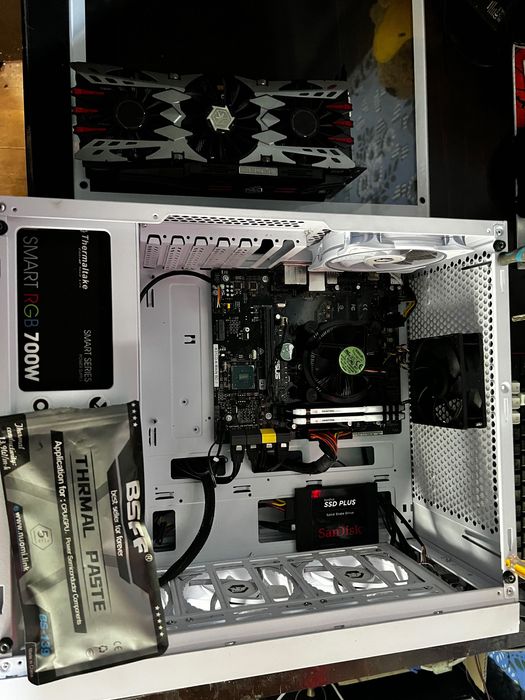 Mentenanțe/upgrade-uri/build-uri