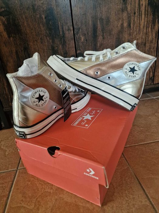 ексклузивни кожени маратонки Converse, 41 размер,26 см,нови с етикети.